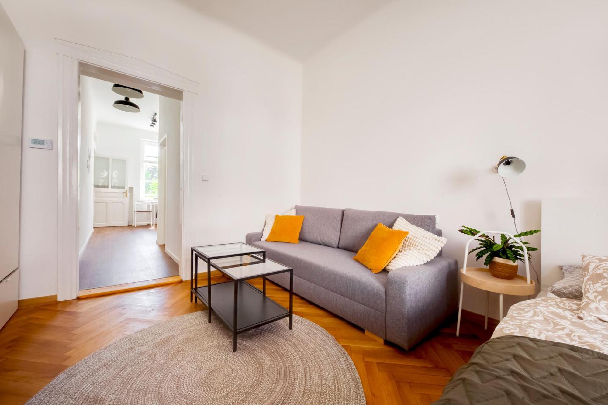 Premium Nearby Centre Apartment